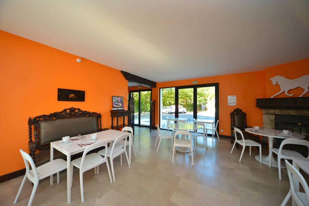 Logis - Hotel Restaurant La Mire วีเยร์ซง ภายนอก รูปภาพ