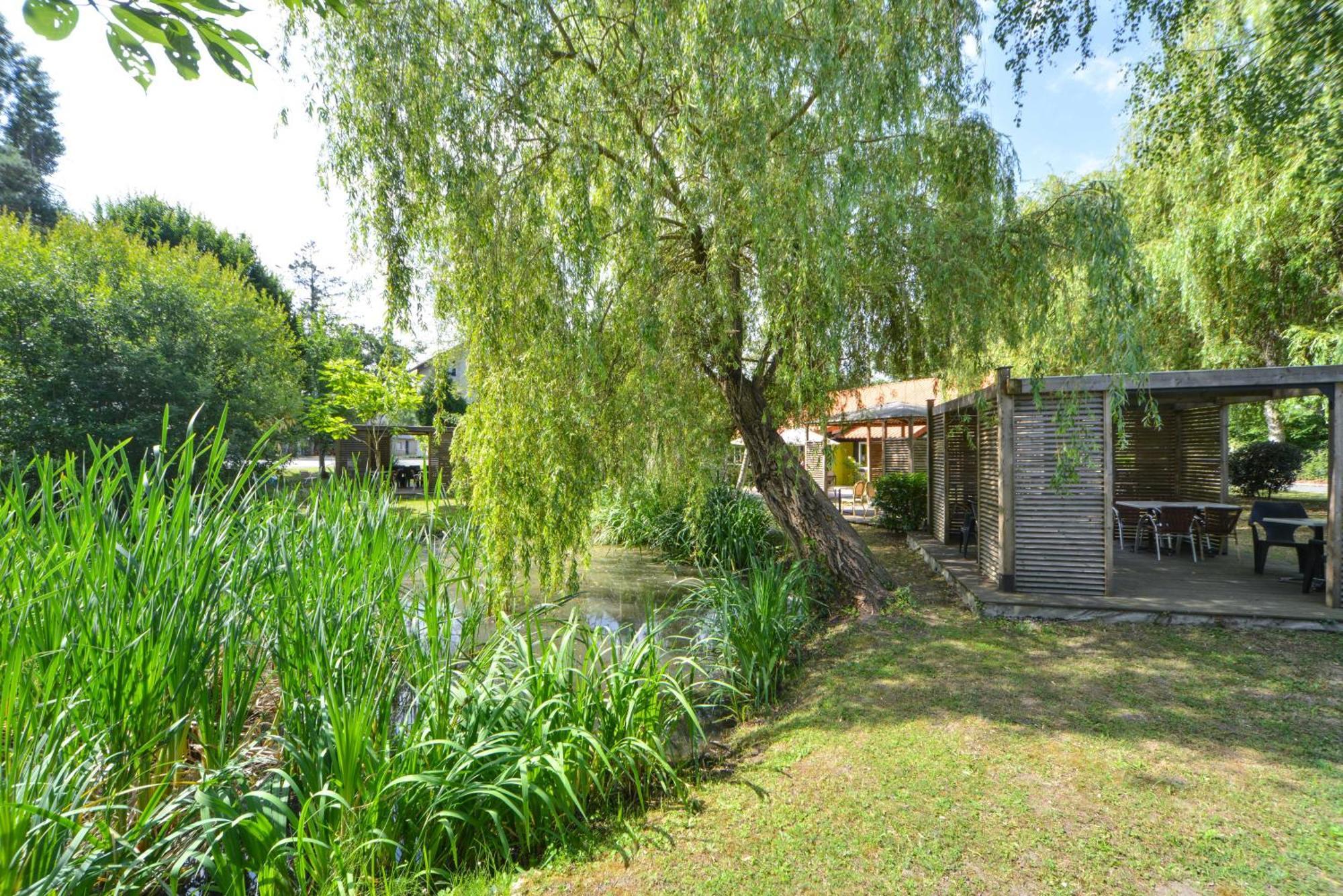 Logis - Hotel Restaurant La Mire วีเยร์ซง ภายนอก รูปภาพ