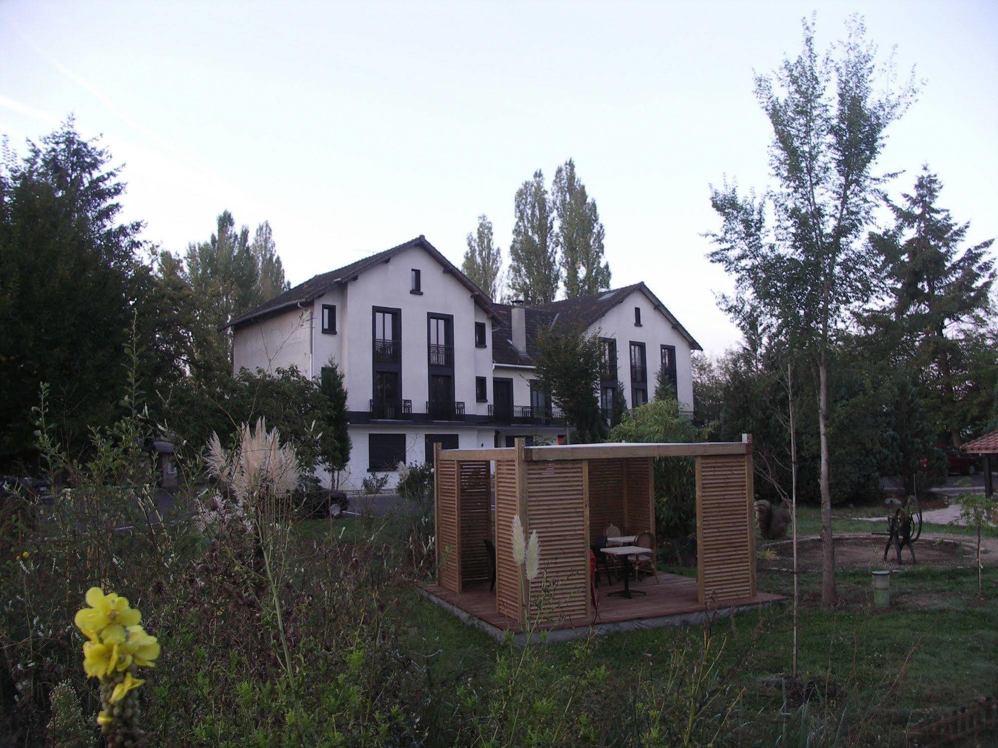 Logis - Hotel Restaurant La Mire วีเยร์ซง ภายนอก รูปภาพ